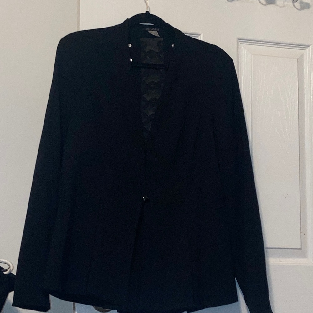 VENUS Black Blazer